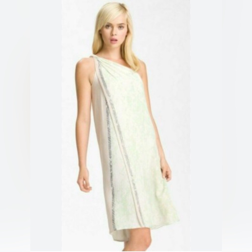 VGUC Diane Von Furstenberg Liluye snakeskin print silk dress